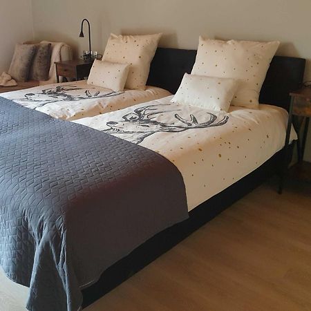 Haus Anna Ein Haus Mit Herz Fliess Room photo